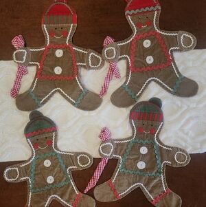 Charming Gingerbread Man Holiday Decor Set